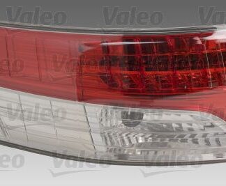 STOP LAMBASI SAG (LED) AVENSIS SEDAN 1,6 / 1,8 / 2,0 / 2,0 D4D 09>